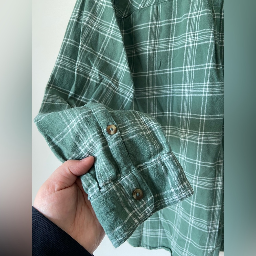 Women's Plaid Print Flannel Shirt - Picture 8 of 10